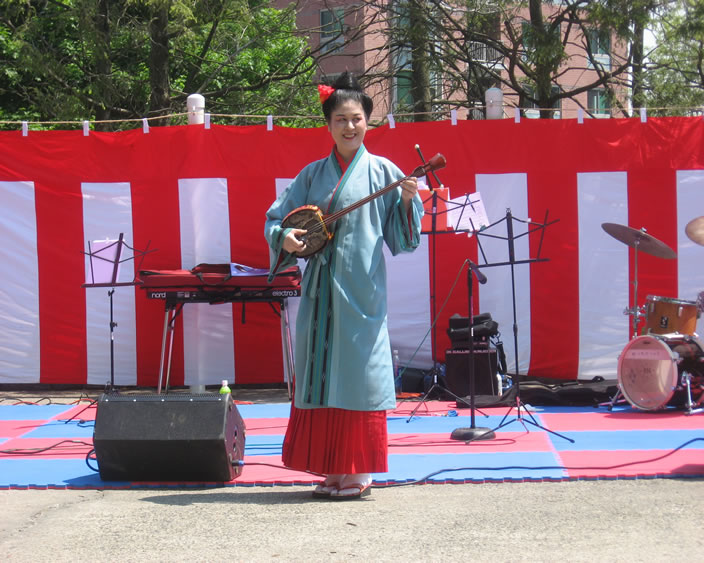 Performing Sanshin at the White Plains Cherry Blossom Festival